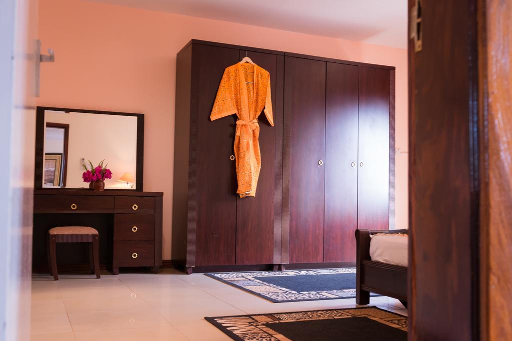 Calabash Apartment-Hotel Kotu Extérieur photo