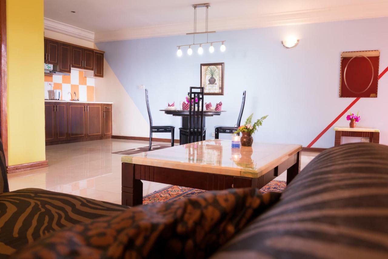 Calabash Apartment-Hotel Kotu Extérieur photo